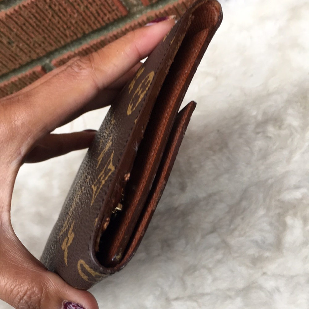 Louis Vuitton Wallet - Picture 3 of 14